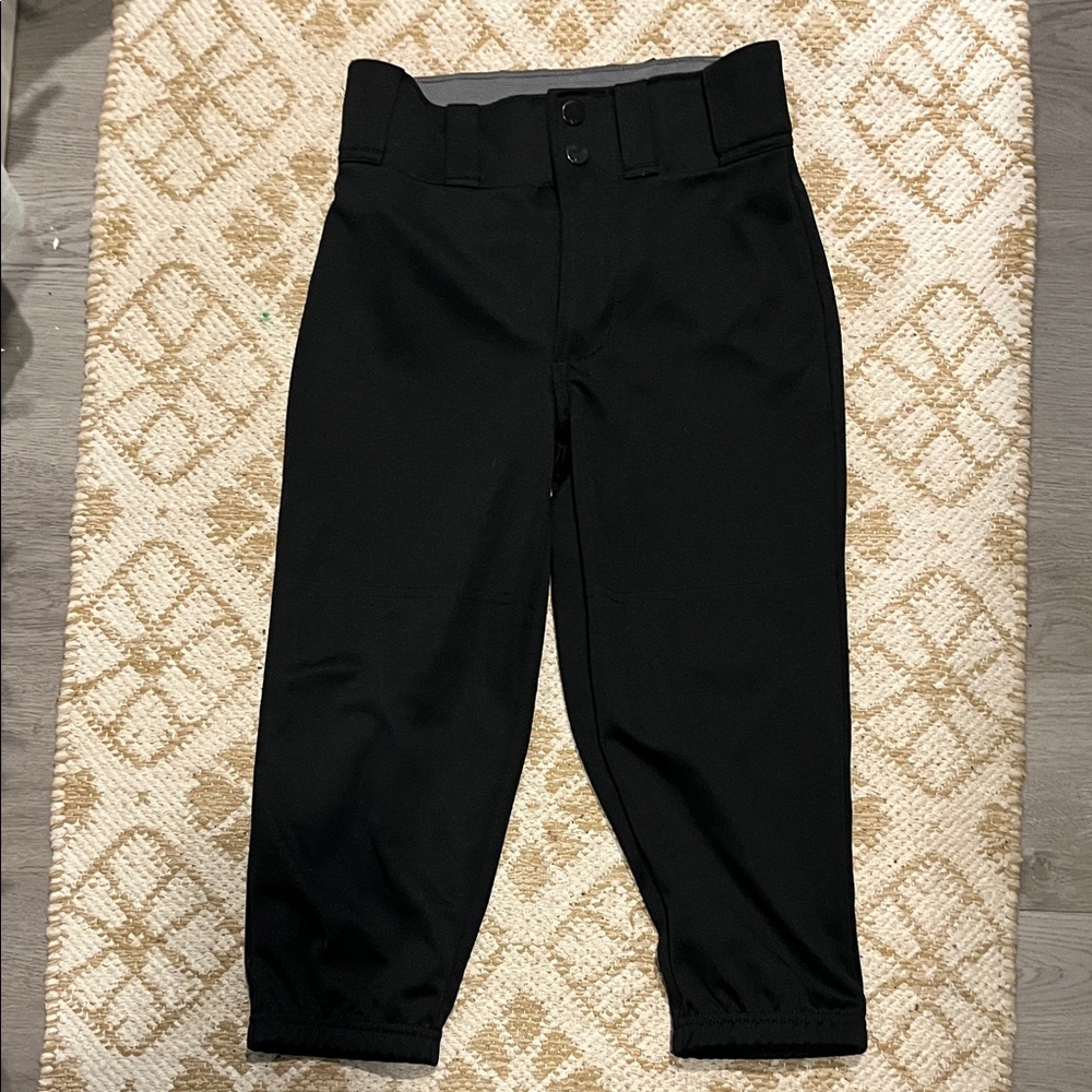 Mizuno Kids Black softball/baseball belted pants